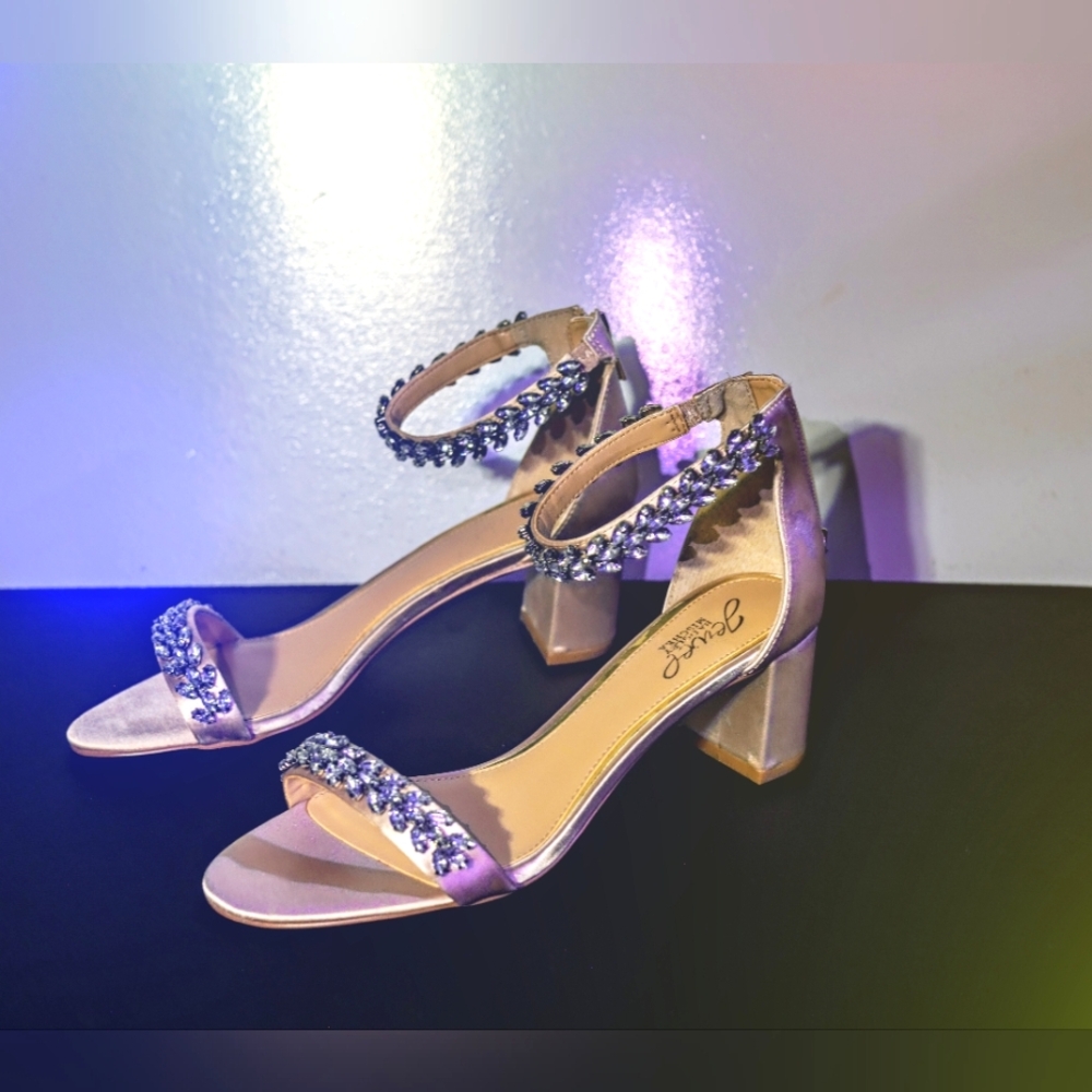 Jewel Badgley Mischka